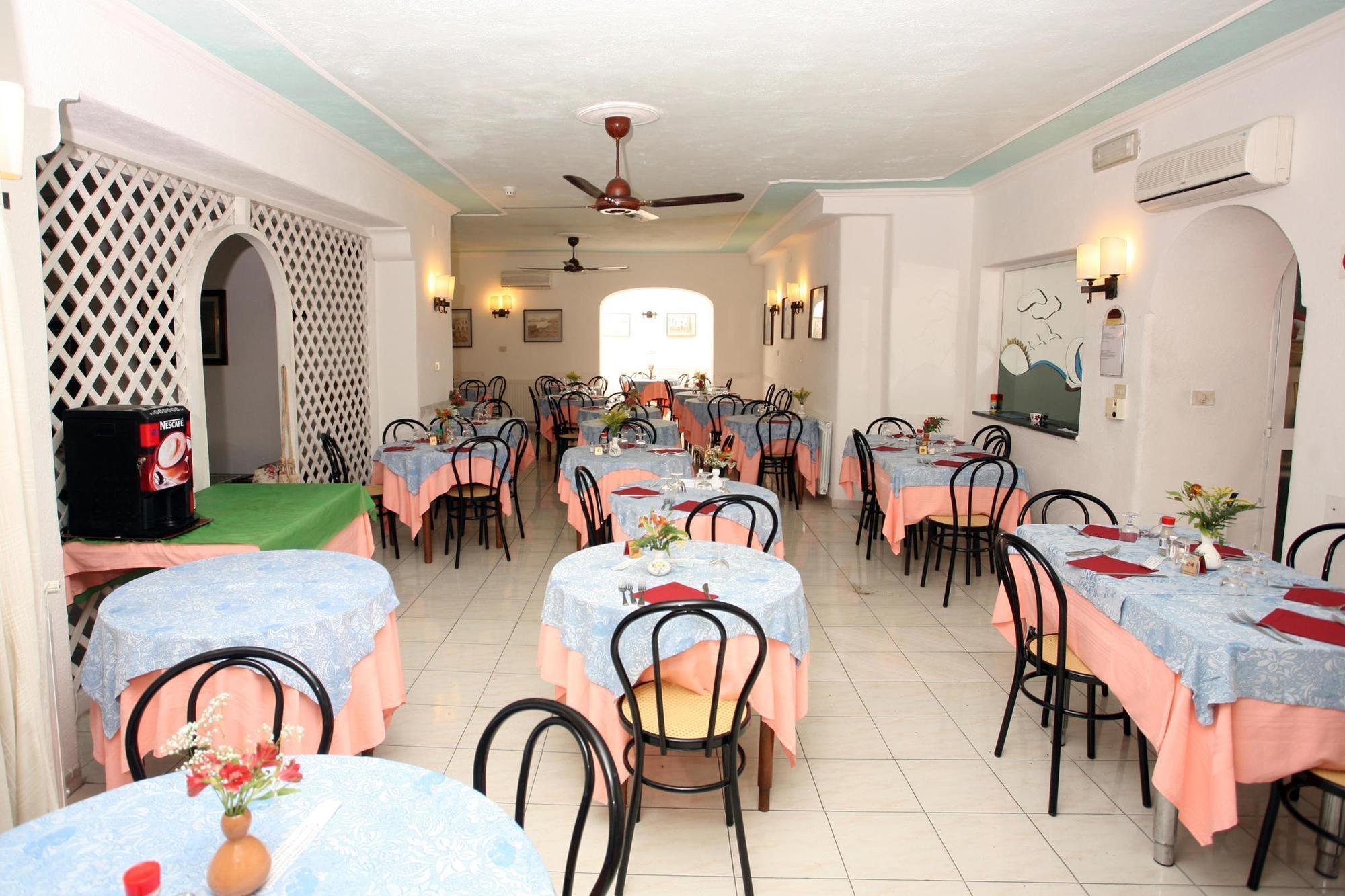 Charme Hotel La Villa Tina Ischia Exterior photo