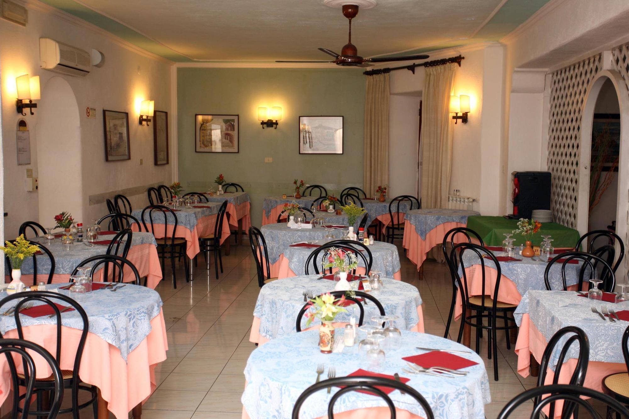 Charme Hotel La Villa Tina Ischia Exterior photo