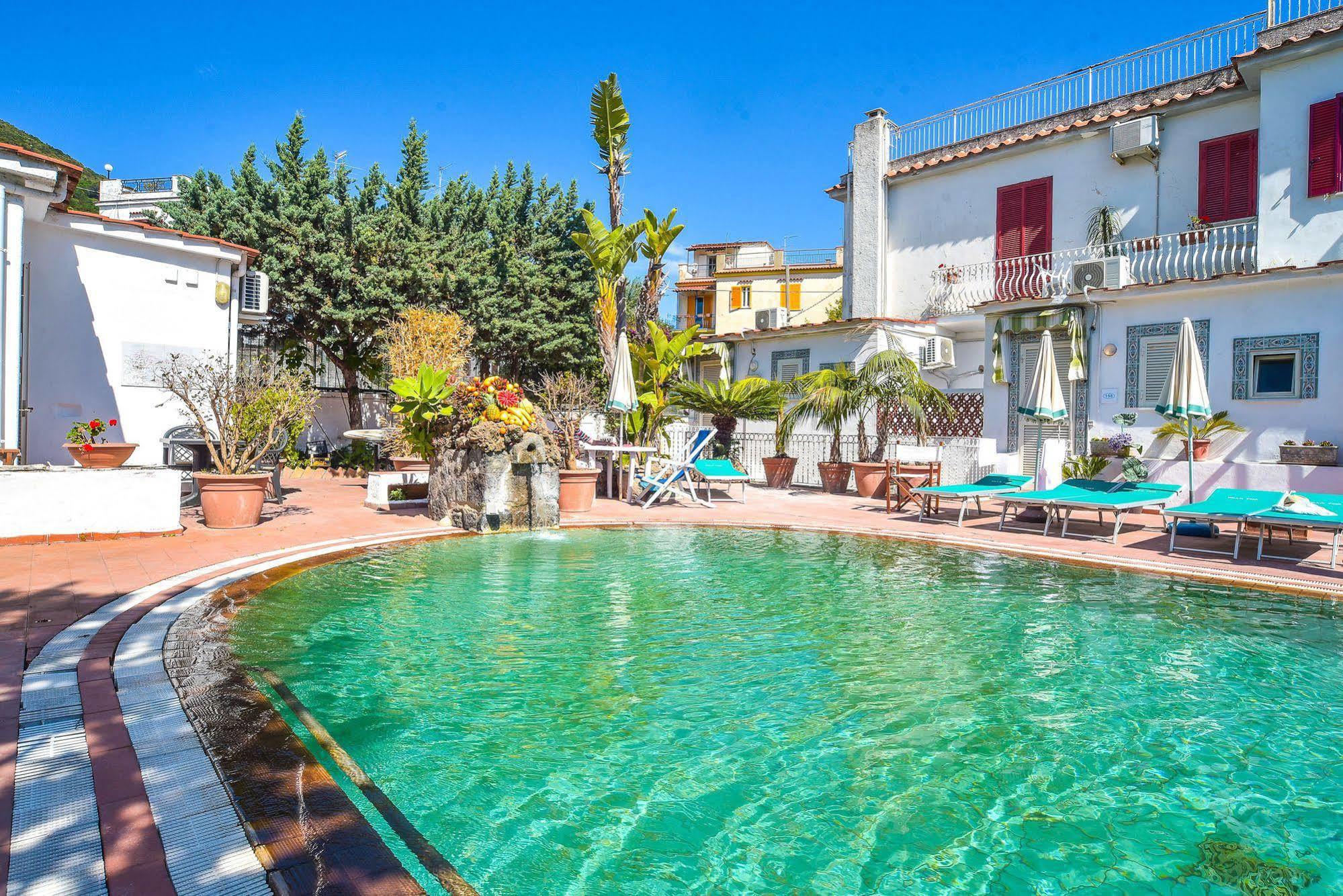 Charme Hotel La Villa Tina Ischia Exterior photo